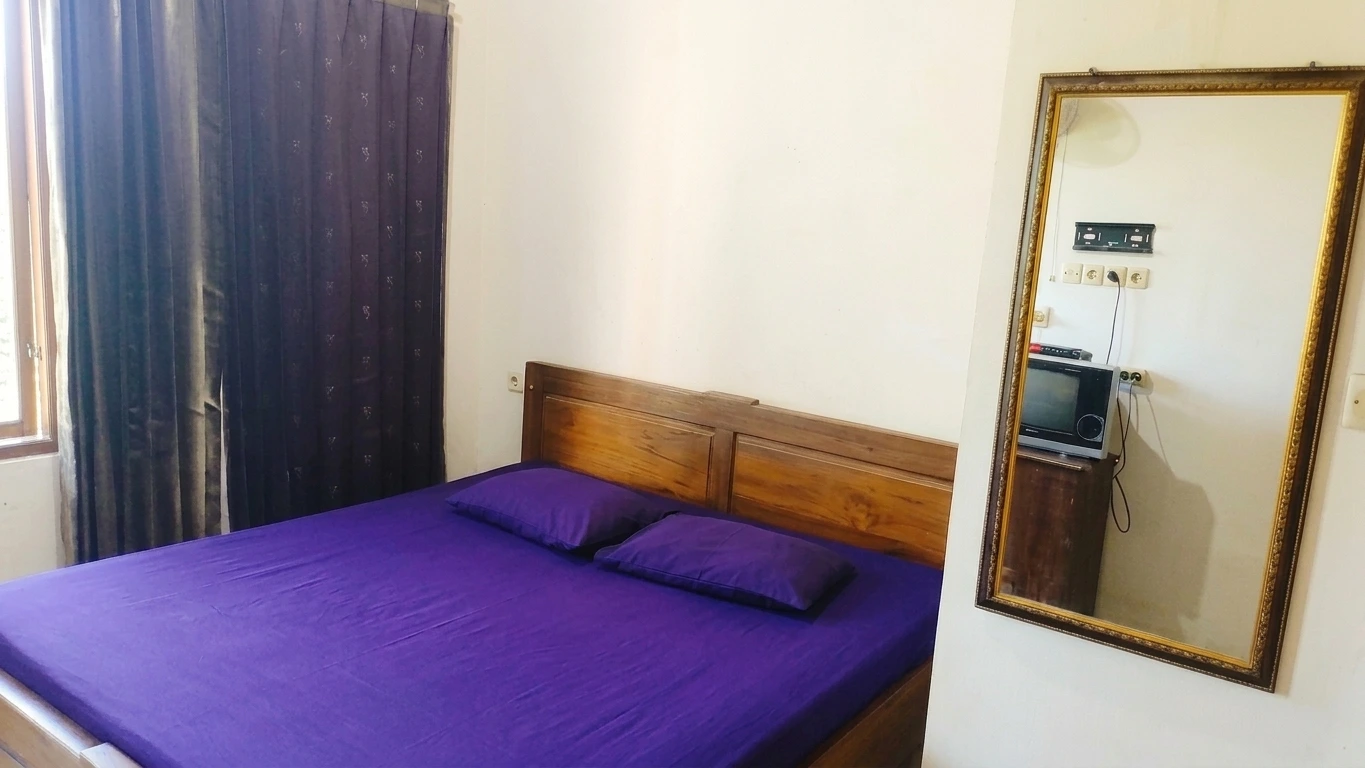 Medium Single Bed
